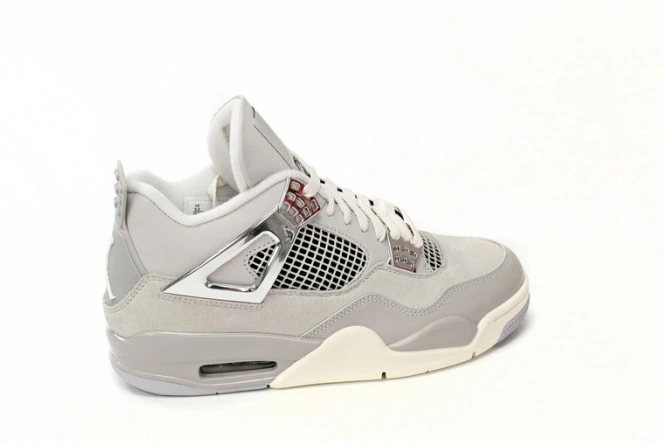 Kick Theory 4 AQ9129-001 WMNS Air Frozen Jordan Moments 0807